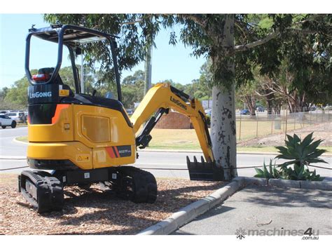 mini excavator hire redcliffe|mini excavators in north lakes.